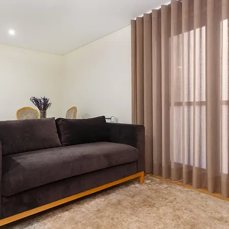 Apartament Chateau *